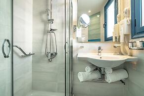 Porto Galini Seaside Resort & Spa