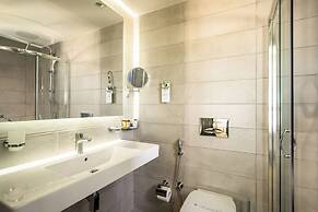 Porto Galini Seaside Resort & Spa