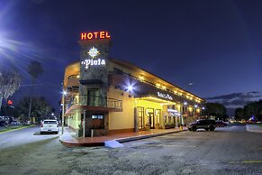 Hotel La Pinta