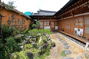 Happiness Full Guesthouse