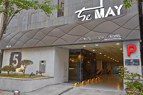 Hotel The May