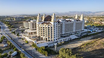 J'adore Deluxe Hotel & Spa