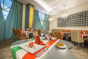 J'adore Deluxe Hotel & Spa