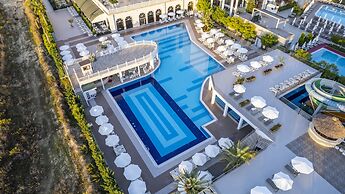 J'adore Deluxe Hotel & Spa