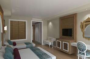 J'adore Deluxe Hotel & Spa