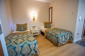 J'adore Deluxe Hotel & Spa