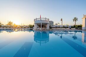 J'adore Deluxe Hotel & Spa