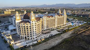 J'adore Deluxe Hotel & Spa