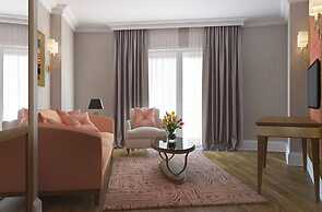 J'adore Deluxe Hotel & Spa