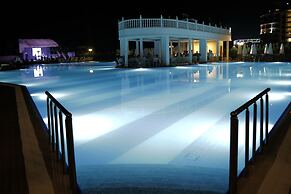 J'adore Deluxe Hotel & Spa