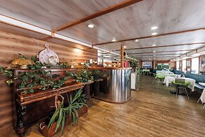 Botel Marina - Hostel