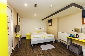 Botel Marina - Hostel