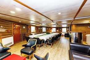 Botel Marina - Hostel