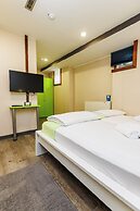 Botel Marina - Hostel