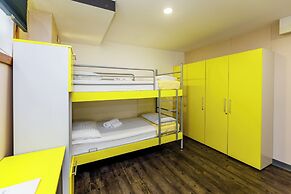 Botel Marina - Hostel