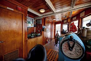 Botel Marina - Hostel