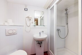 Botel Marina - Hostel