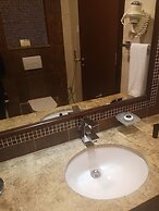 Treppan Hotel & Suites by Fakhruddin