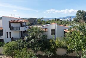 Proimos Maisonnettes