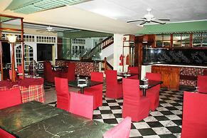 Private 2 Bedroom Beachfront Penthouse Condo Ocho Rios, Jamaica