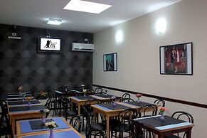 Buenos Aires Inn Hotel