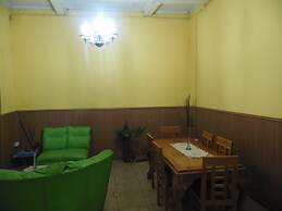 Hostal Tricontinental