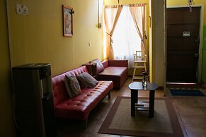 Hostal Tricontinental