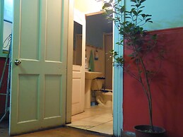 Hostal Tricontinental