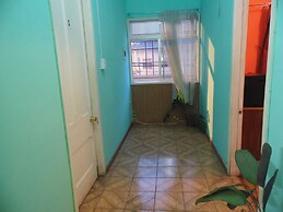 Hostal Tricontinental