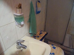 Hostal Tricontinental