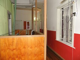 Hostal Tricontinental