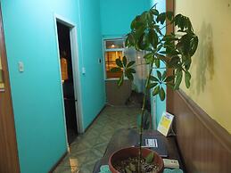 Hostal Tricontinental