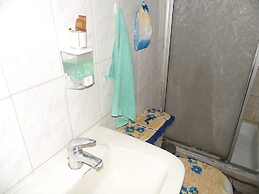 Hostal Tricontinental