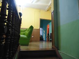 Hostal Tricontinental