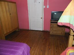 Hostal Tricontinental