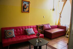 Hostal Tricontinental