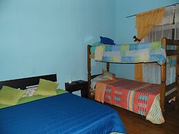 Hostal Tricontinental