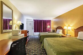 Rodeway Inn Denmark - Jackson
