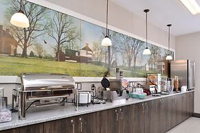 Appomattox Inn and Suites