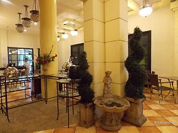 Planta Centro Bacolod Hotel & Residences
