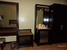 Planta Centro Bacolod Hotel & Residences