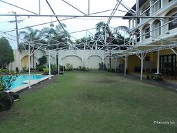 Planta Centro Bacolod Hotel & Residences
