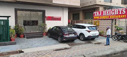 Hotel Taj Heights