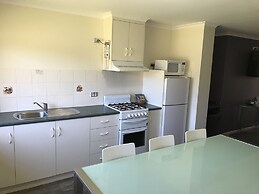 Sportsmans Motor Inn