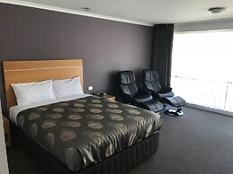 Sportsmans Motor Inn