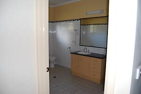 Sportsmans Motor Inn