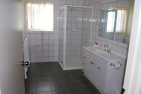 Sportsmans Motor Inn