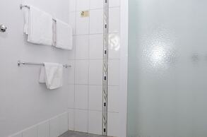 Sportsmans Motor Inn