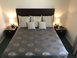 Sportsmans Motor Inn