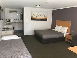 Sportsmans Motor Inn